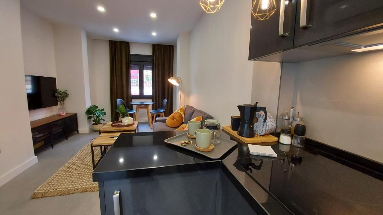Love Rent4 Malaga City Exterior photo